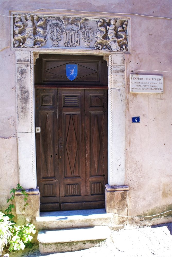 Porte de la maison où a séjourné Charles Quint