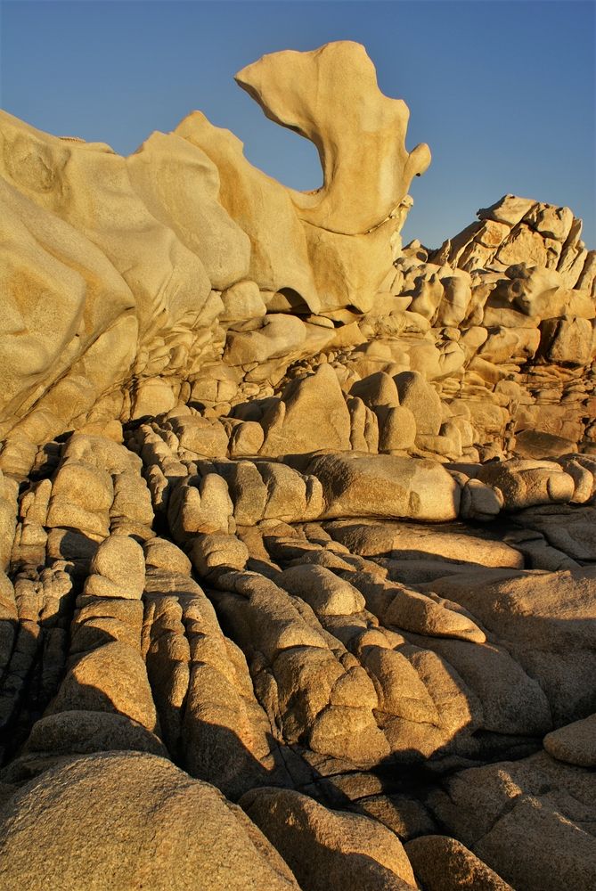 Le rocher du Dauphin, au coucher du Soleil