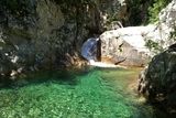 Deuxième piscine naturelle et sa cascade - © Kalysteo.com