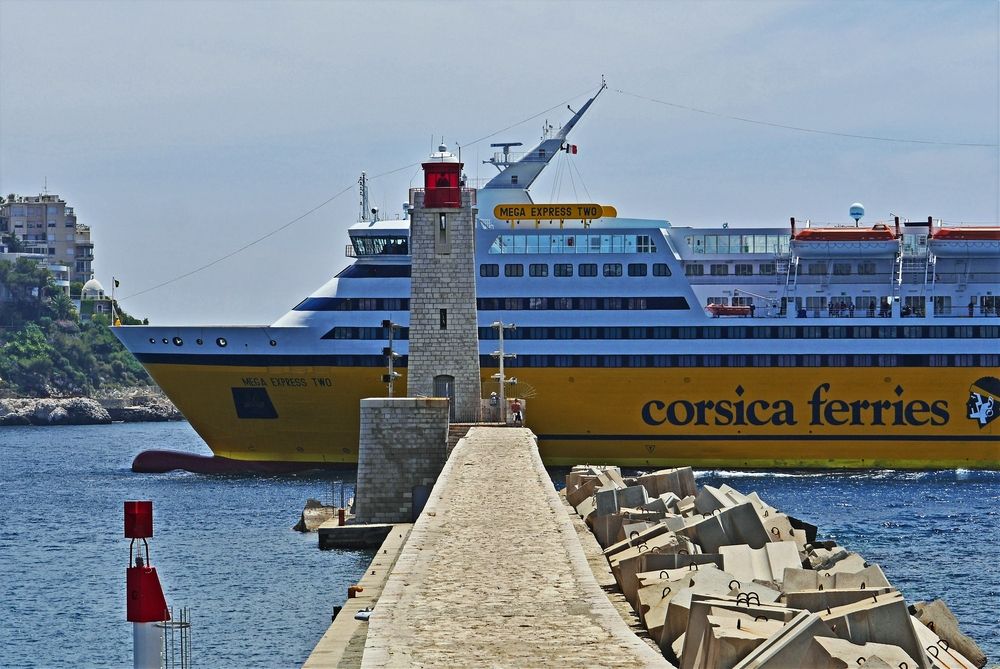 ⛴️ Recherche et comparateur de prix de billets de ferry à destination de la Corse