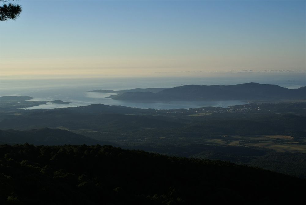 Le golfe de Porto-Vecchio, vu de l'Ospédale