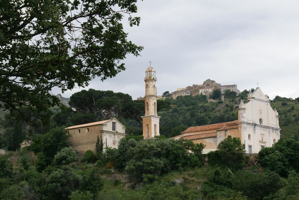 Église Saint Sauveur, à Costa