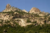 Sur le sentier menant aux cascades de Purcaraccia Sur le sentier menant aux cascades de Purcaraccia